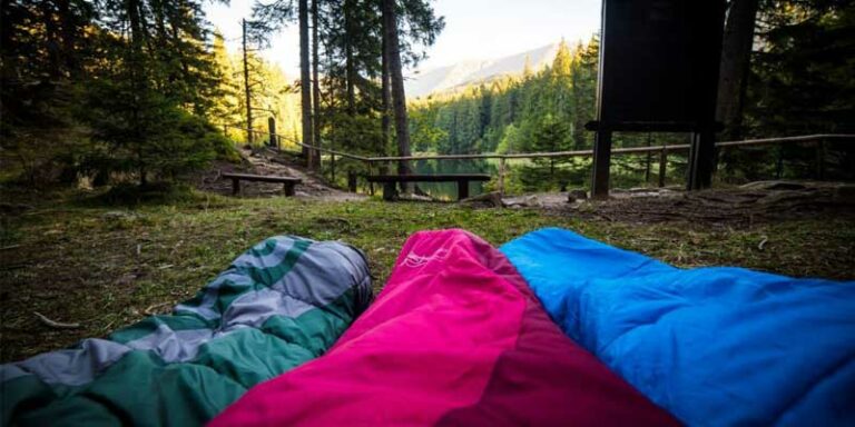 Read more about the article Sleeping Bags vs. Quilts: A Comparison