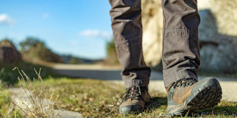 Read more about the article Best Hiking Pants for Men of 2024
