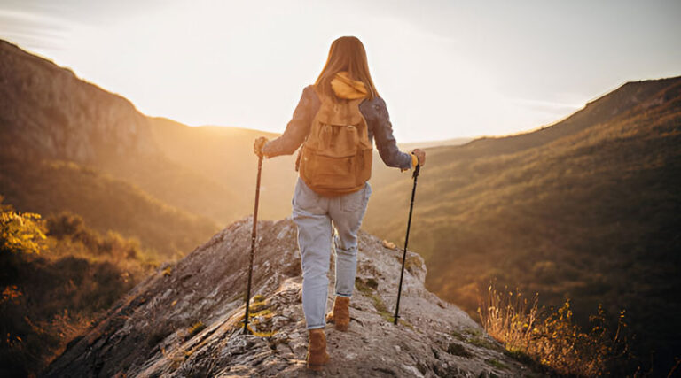 Read more about the article Trekking Poles vs. Hiking Staffs: Which is Best for You?